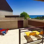 Apart-hotel Compejo Raeiros O Grove, S Vicente Do Mar