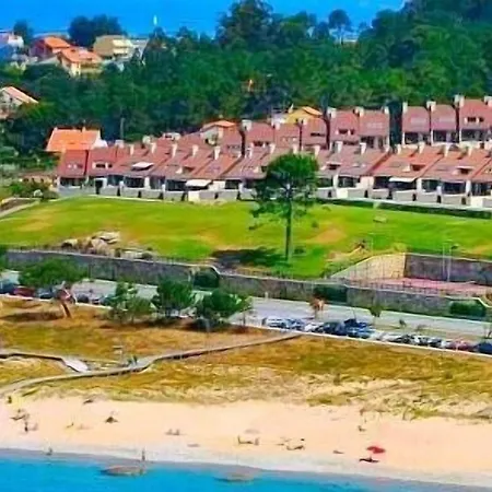 Apart-hotel Compejo Raeiros O Grove, S Vicente Do Mar