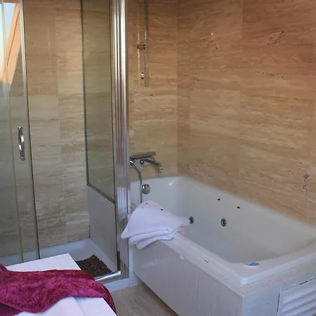 Apart-hotel Compejo Raeiros O Grove, S Vicente Do Mar